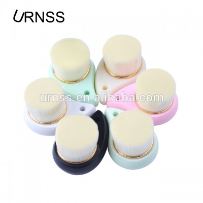 Short Multi-color Handle Convenient Facial Cleansing Brush